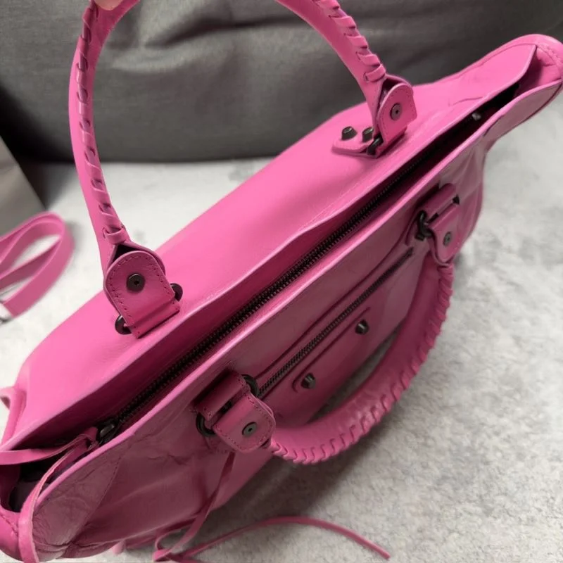 Balenciaga  Motorcycle Bag - Streamlined Elegance Elegant 38267