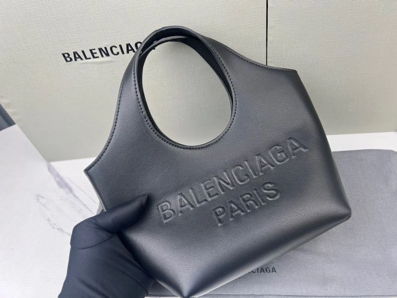 Balenciaga  Black BB23ss Leather Handheld Small Bag - 24.5x22x7cm Premium 78571