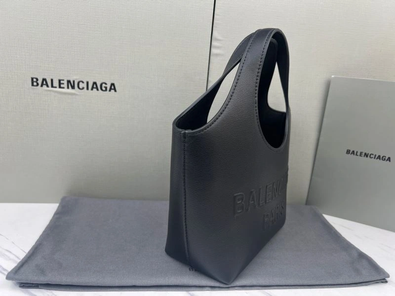 Balenciaga  Black BB23ss Leather Handheld Small Bag - 24.5x22x7cm Premium 78571