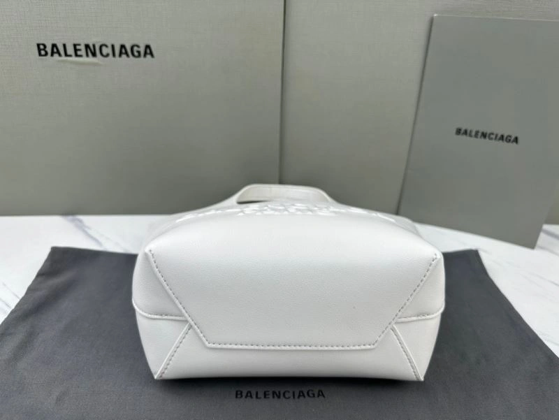 Lightweight Balenciaga  Full Leather White BB23ss Handheld Small Bag 78561