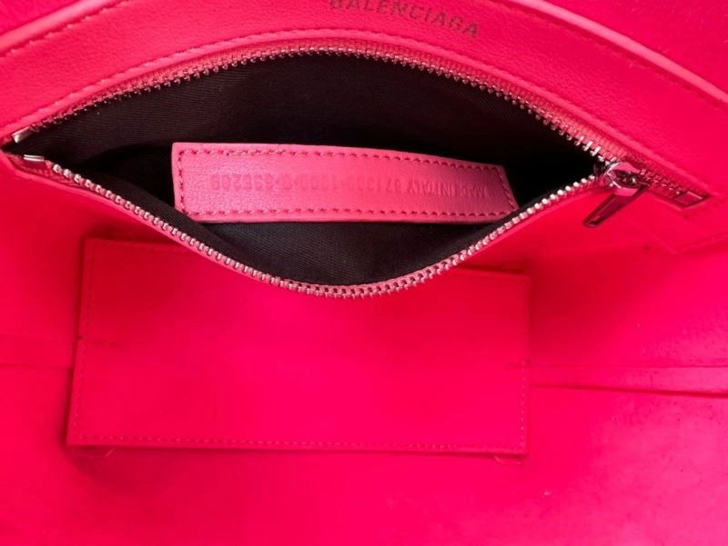 Balenciaga  Pink Leather BB23ss Handheld Small Bag - Cute Design ZeroBulk 78559