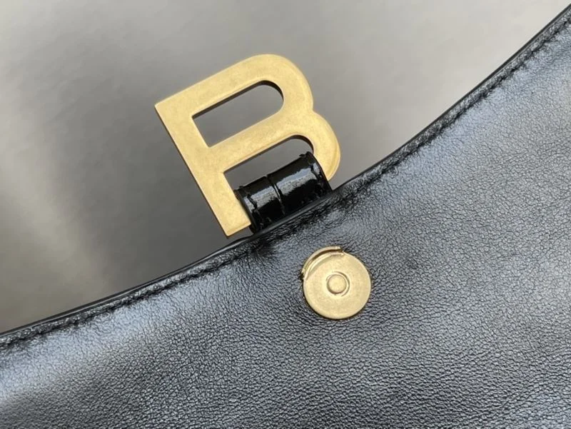 DailyWear Balenciaga Crocodile Gold Buckle Hourglass Chain Bag byBalenciaga 38284