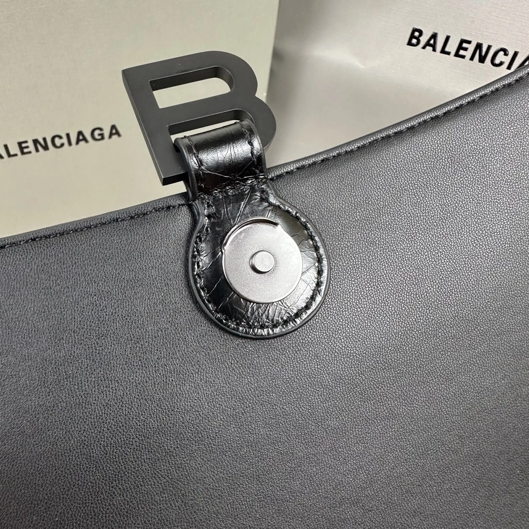 Balenciaga Crush Quilted Chain Bag - Medium Black Icon ComfortFit 60970