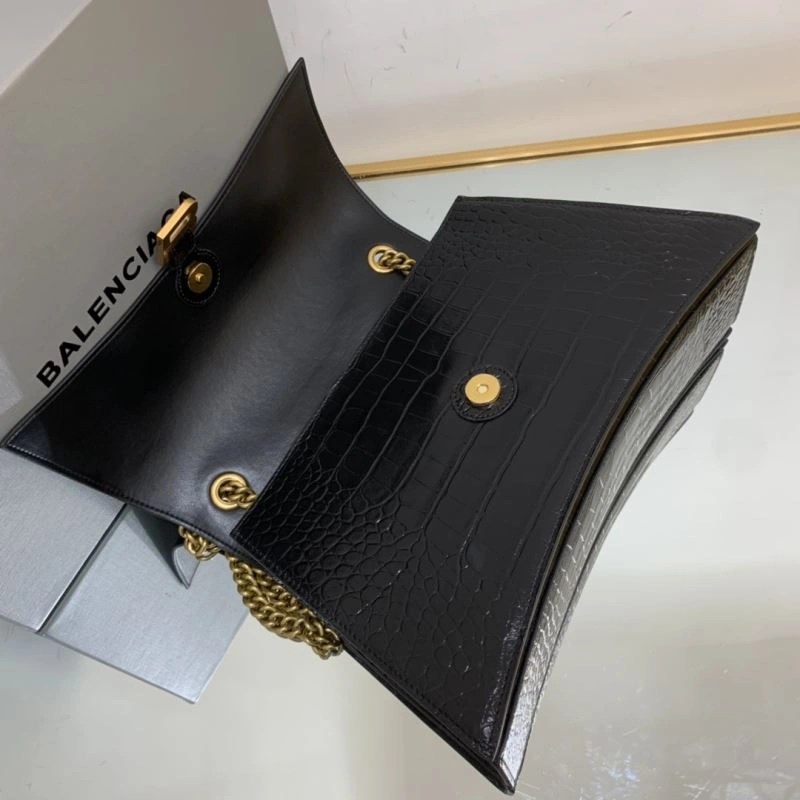 Refined Balenciaga Crush Vintage Waxed Leather Bag with Gold Chain 78671