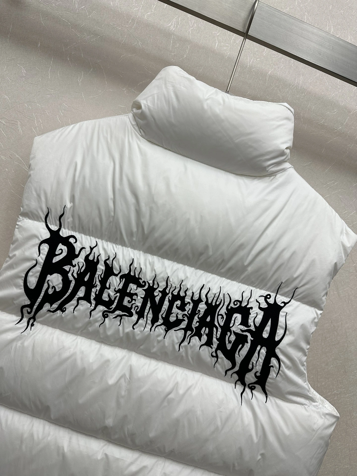 Balenciaga Down Jackets WellDesigned 98943