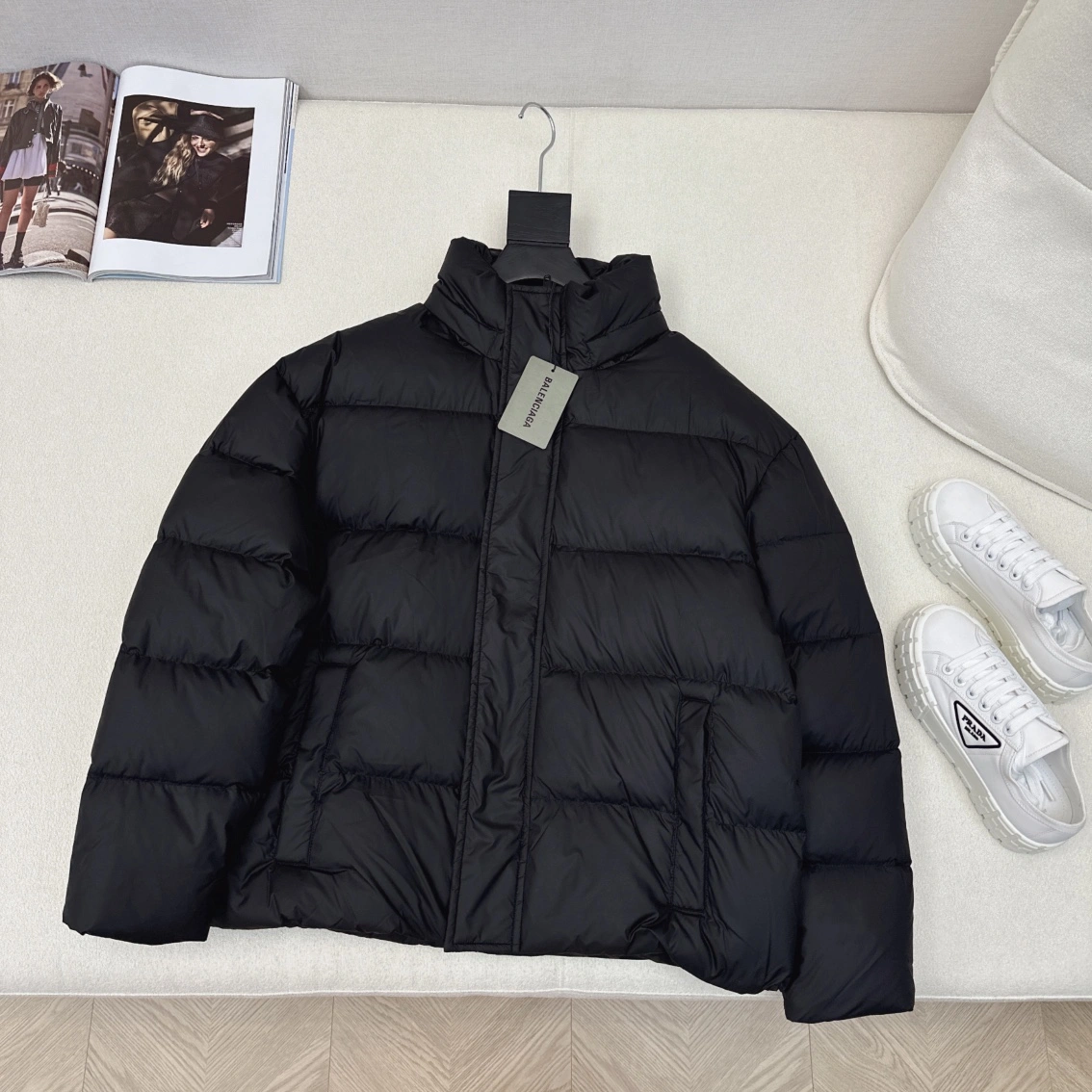 ModernLook Balenciaga Down Jackets 98903