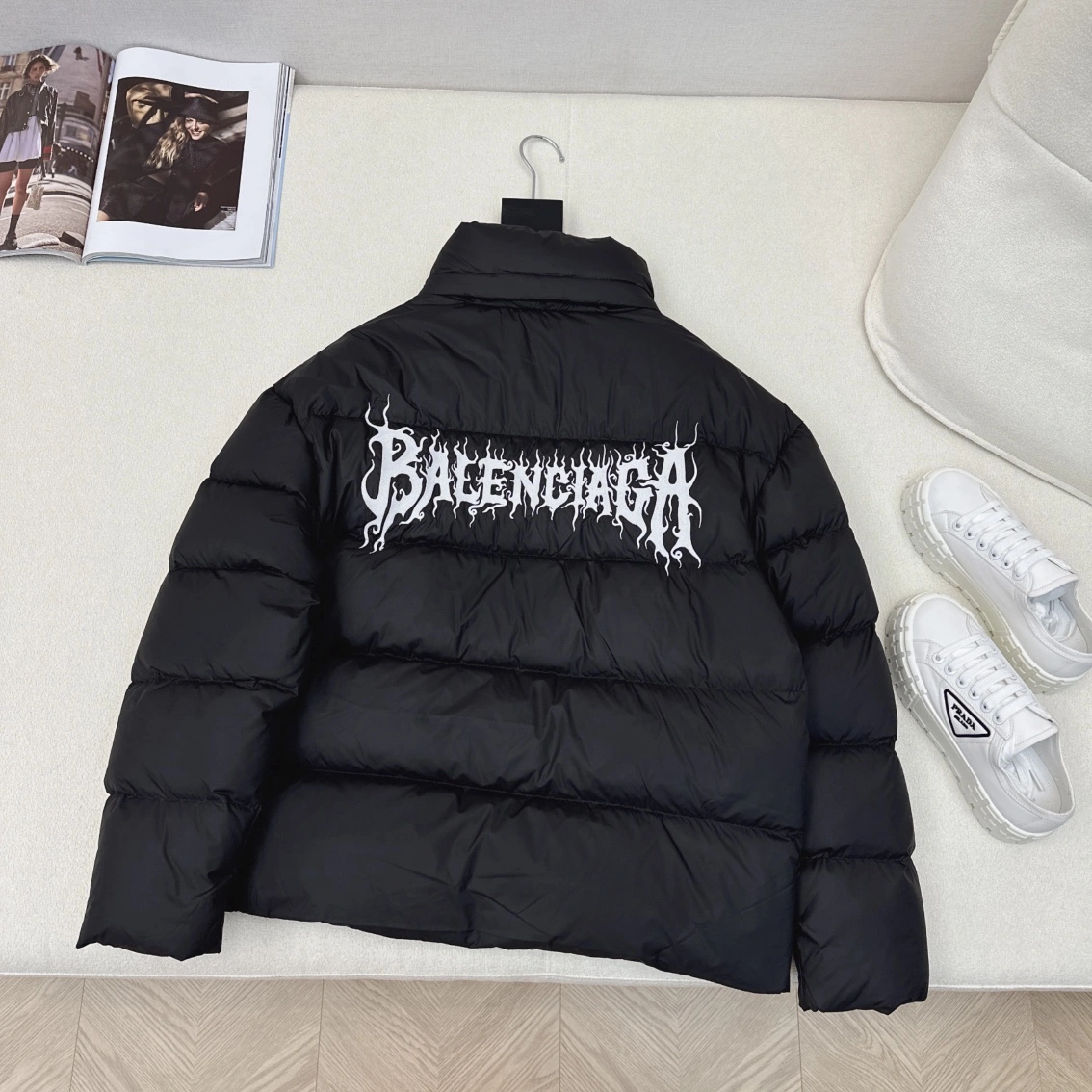 ModernLook Balenciaga Down Jackets 98903