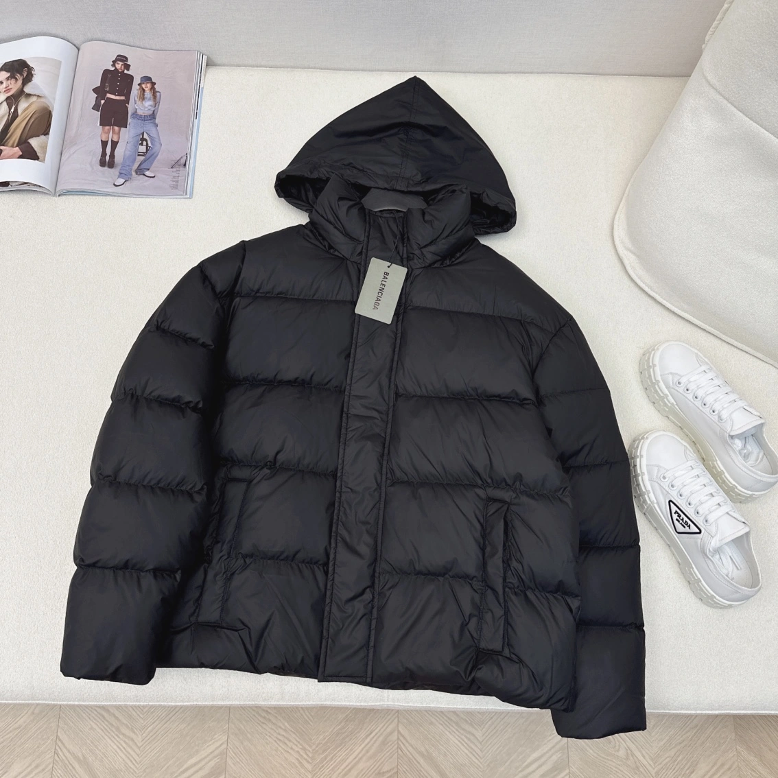 ModernLook Balenciaga Down Jackets 98903