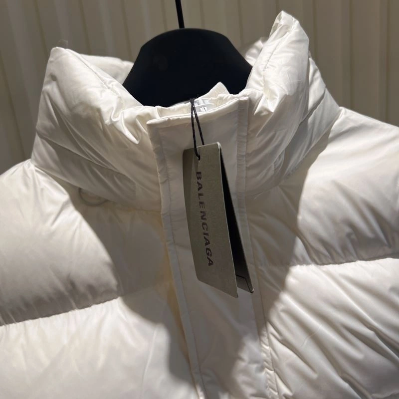 Sporty Balenciaga Down Jackets 98904