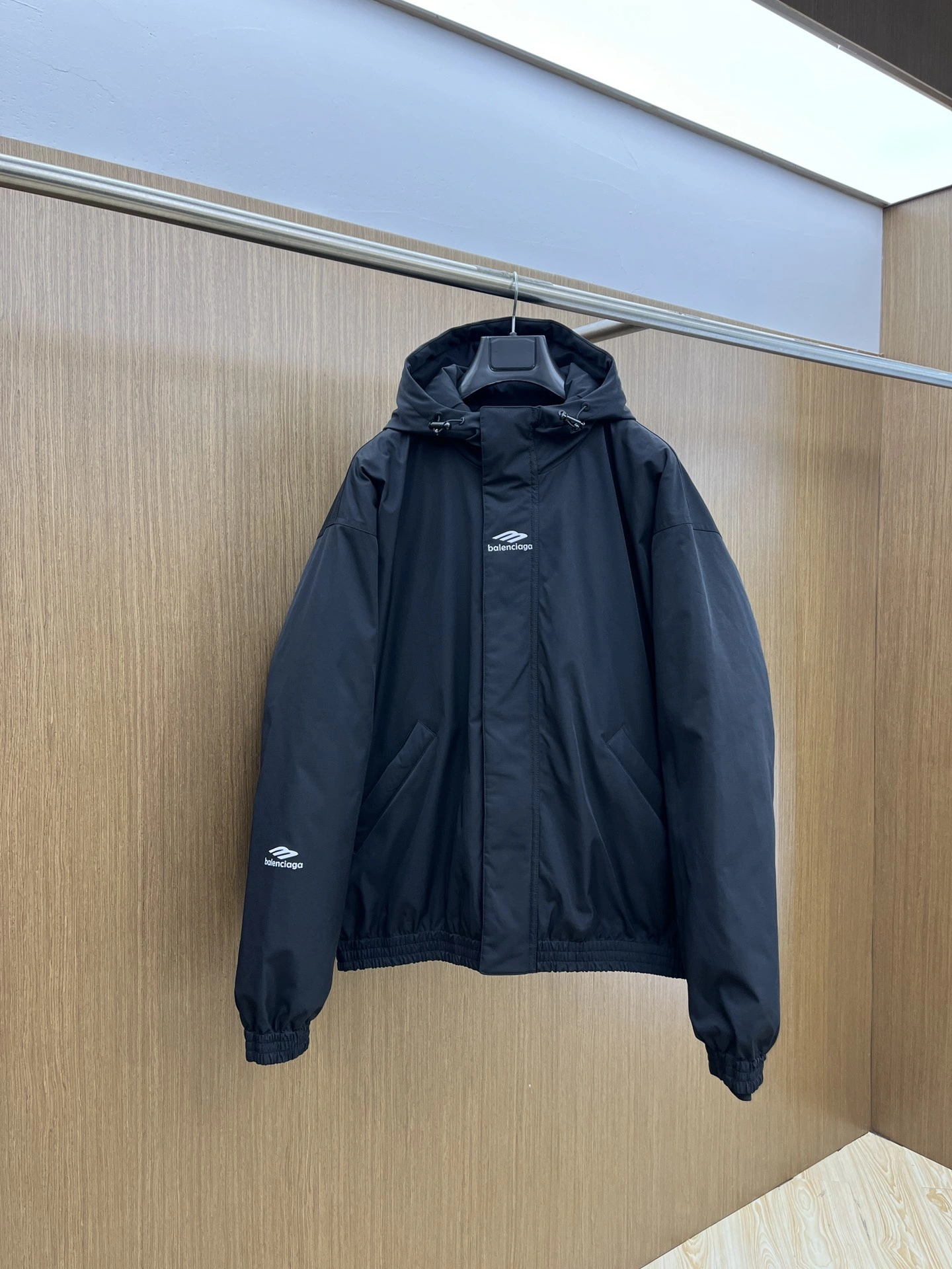 Reliable Balenciaga Down Jackets 98895