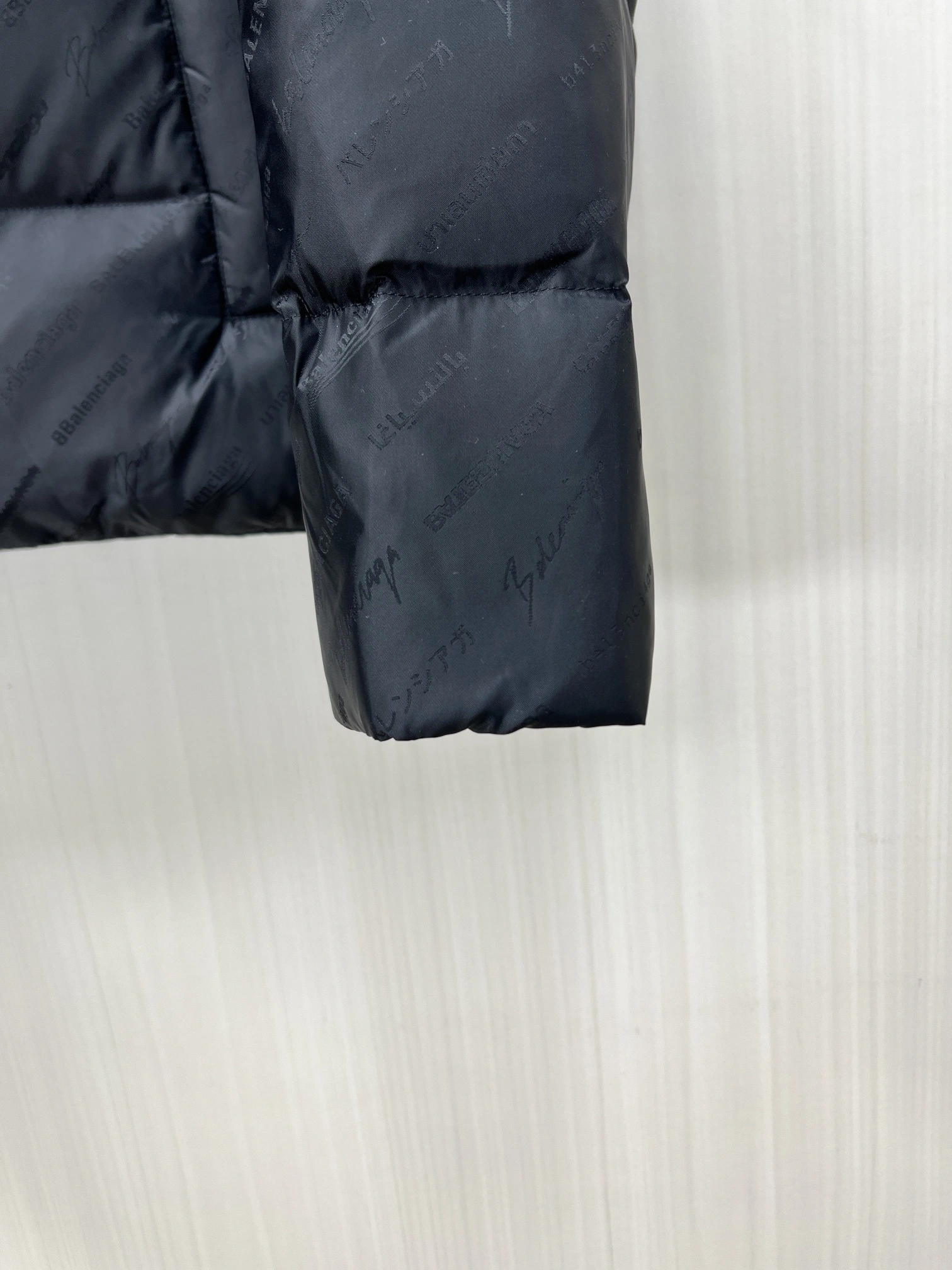 Balenciaga Down Jackets Supportive 98899