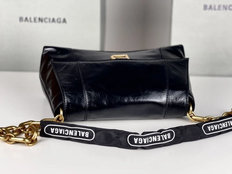 Casual Balenciaga Downtown Chain Shoulder Bag in Black Gold Wax Leather 72578