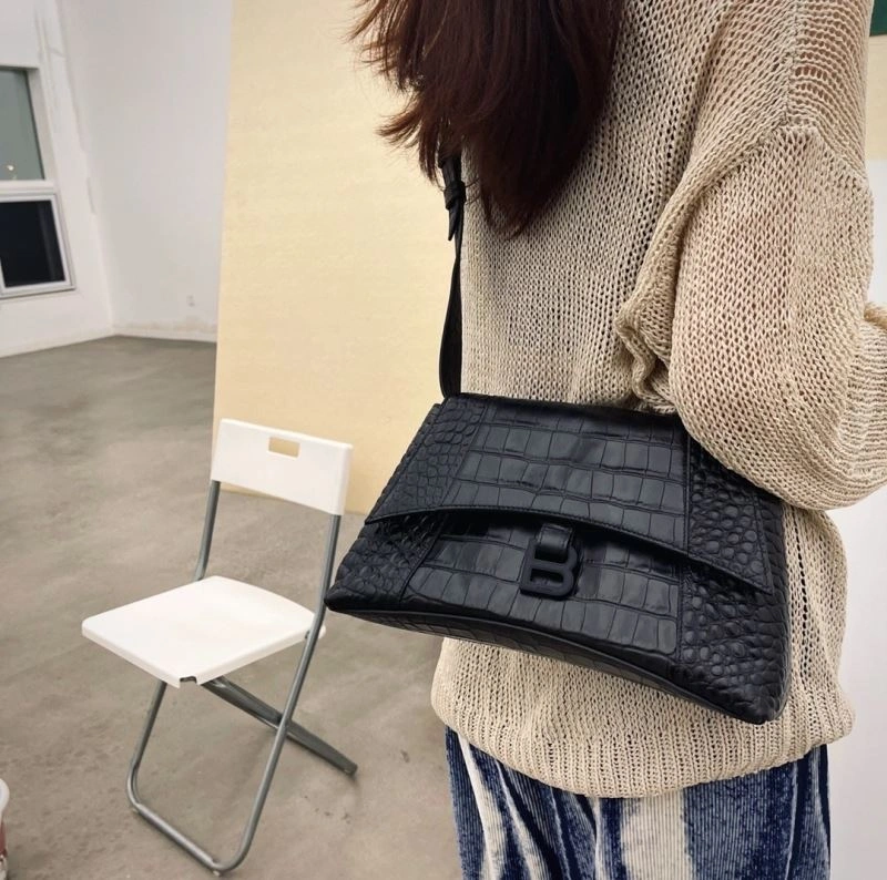 Flexible Balenciaga Downtown Hourglass Crocodile-Patterned Crossbody Bag 66990