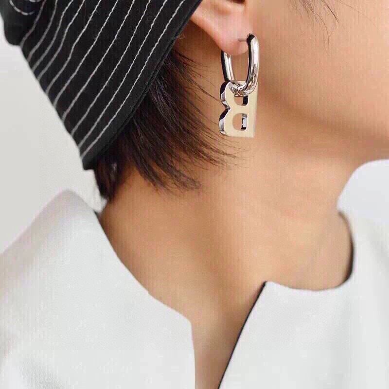Balenciaga Earrings FashionForward 215709