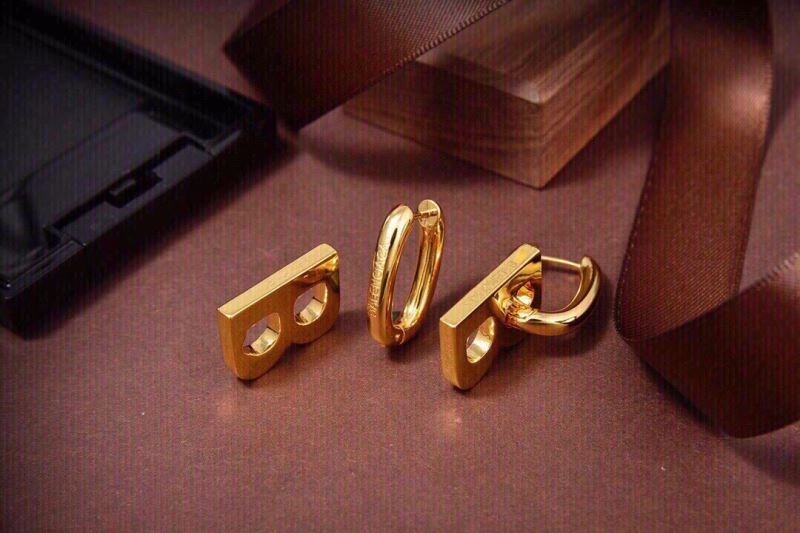 Balenciaga Earrings FashionForward 215709