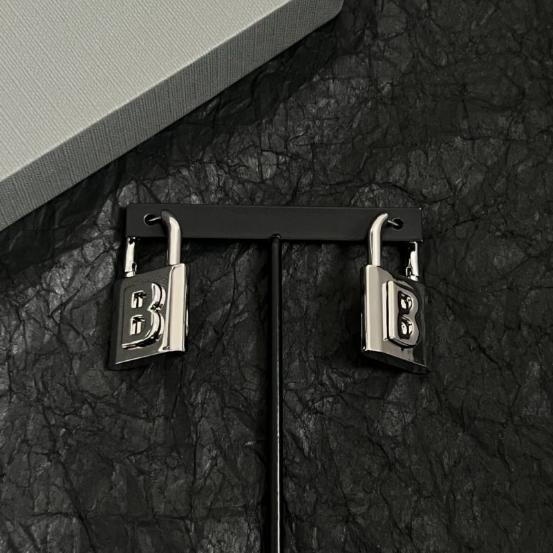 Balenciaga Earrings Sophisticated 215540