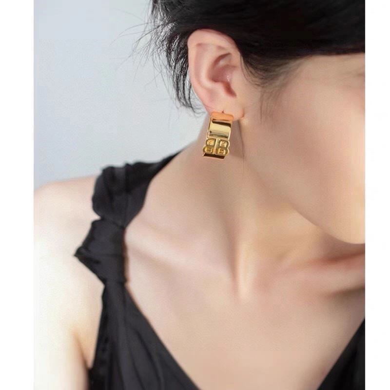 Balenciaga Earrings Reliable 215510