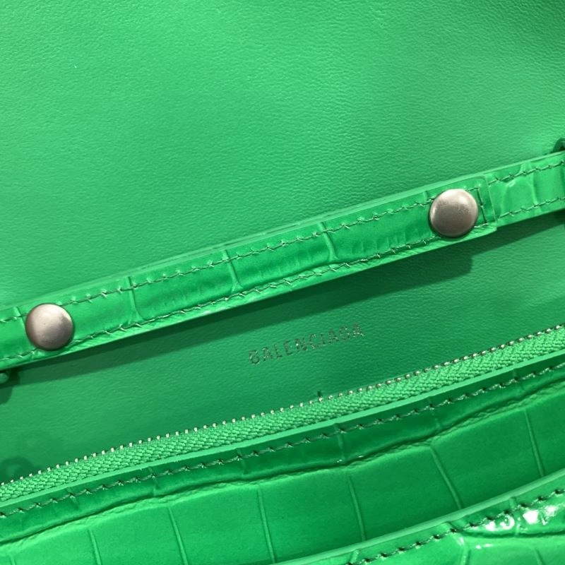 QuickDry Balenciaga Electric Green Crocodile Hourglass Chain Bag 72657