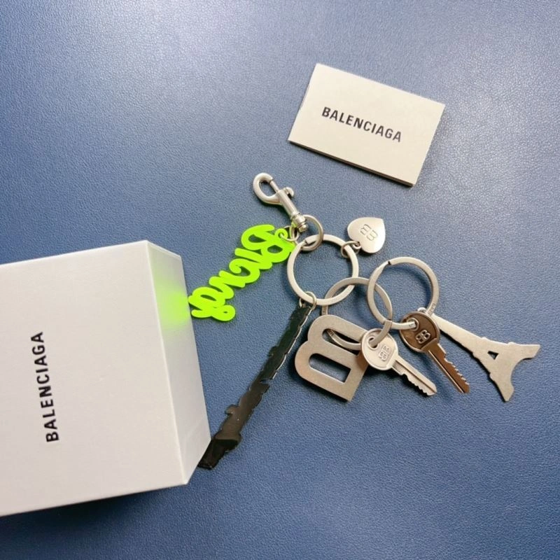 FashionForward Balenciaga  Golden Keychain - Chic Accessory for Any Style 70123