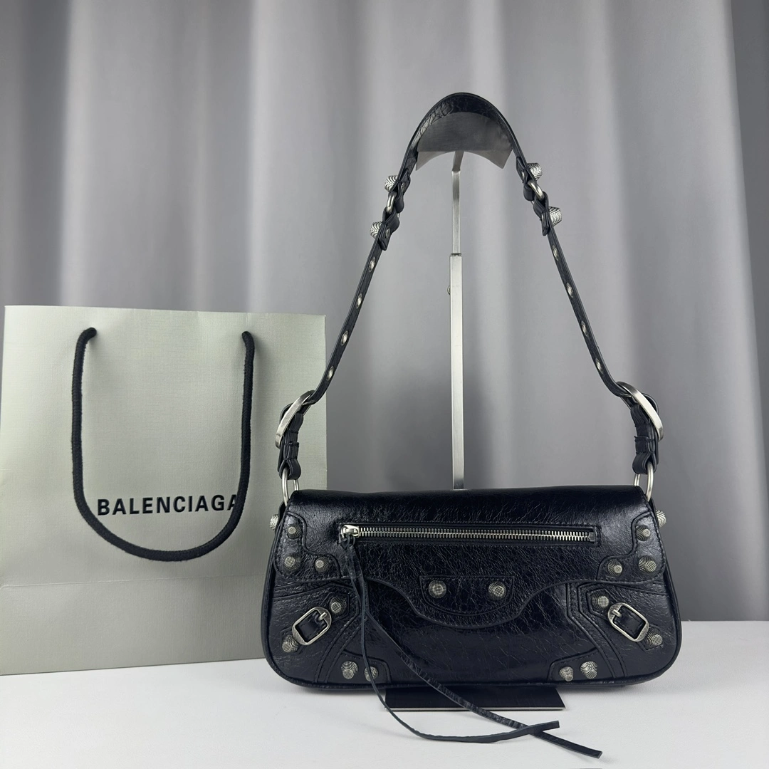 MultiPurpose Balenciaga Everyday Large Baguette Sling Bag in Lambskin 61106