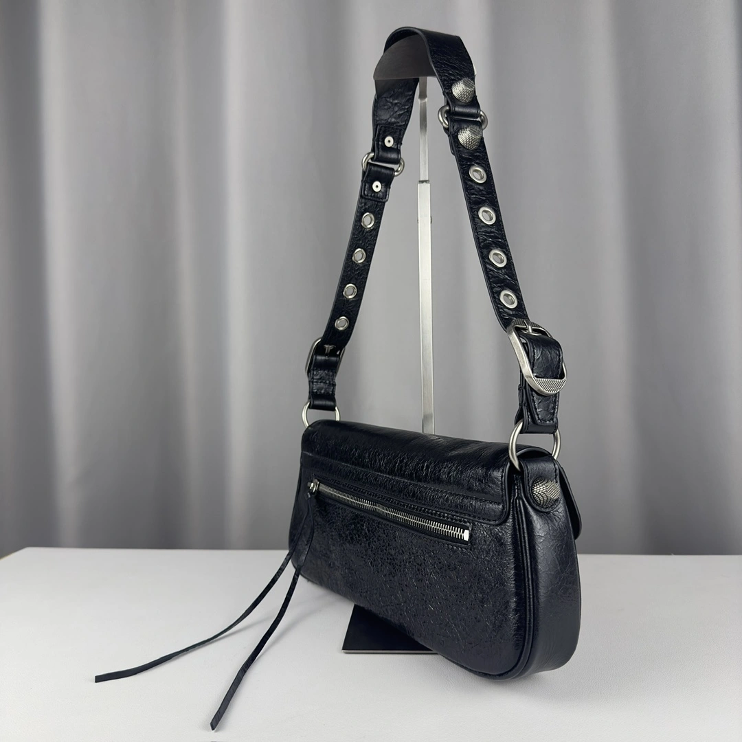 MultiPurpose Balenciaga Everyday Large Baguette Sling Bag in Lambskin 61106