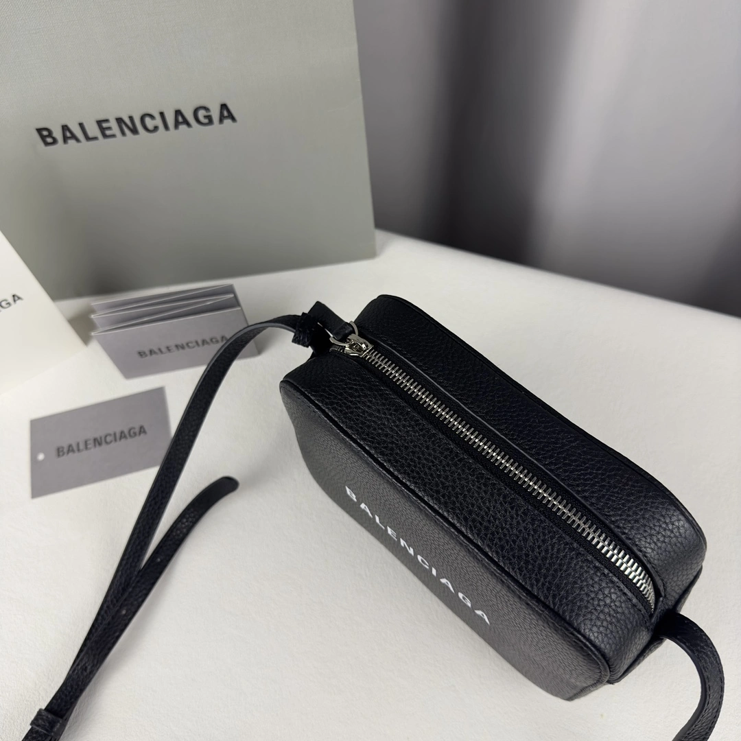 Thermal Balenciaga Everyday Mini Camera Crossbody Bag in Lambskin 60871