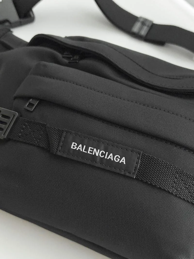 Durable Balenciaga Exclusive Leather Mountaineering Waist Bag 38217