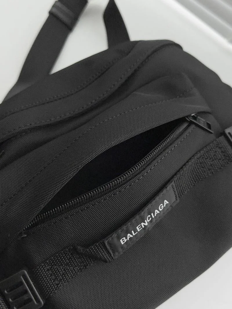 Durable Balenciaga Exclusive Leather Mountaineering Waist Bag 38217