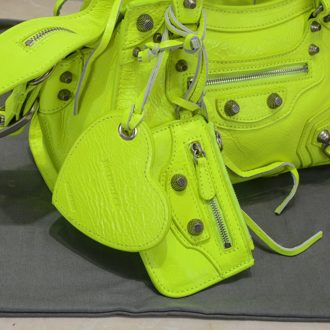 TimelessDesign Balenciaga Fluorescent Green Neo Cagole Heart Mirror Bag 60974