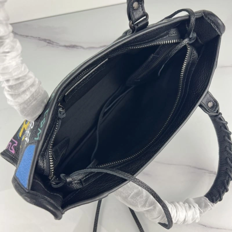 Balenciaga Graffiti 30cm Crossbody Bag in Italian Goat Leather Durable 78770
