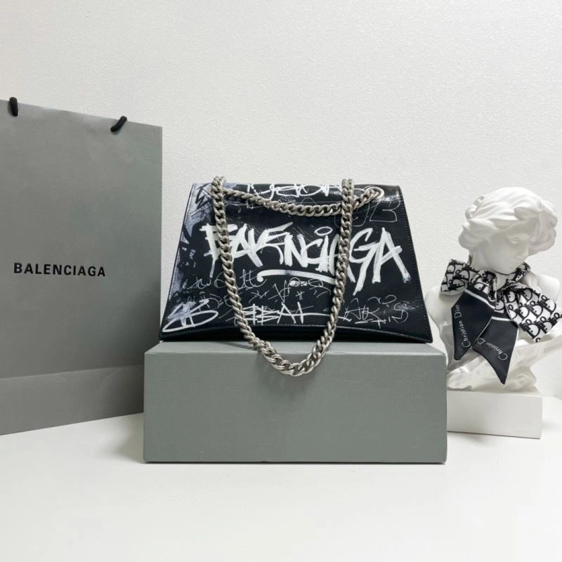 Balenciaga Graffiti Pleated Chain Bag - Medium  Elegance Vibrant 70079