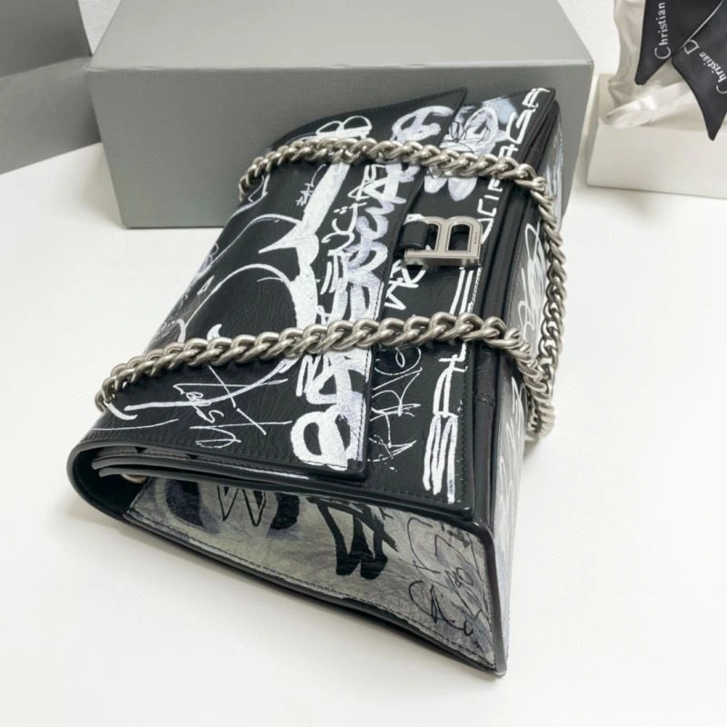 Balenciaga Graffiti Pleated Chain Bag - Medium  Elegance Vibrant 70079