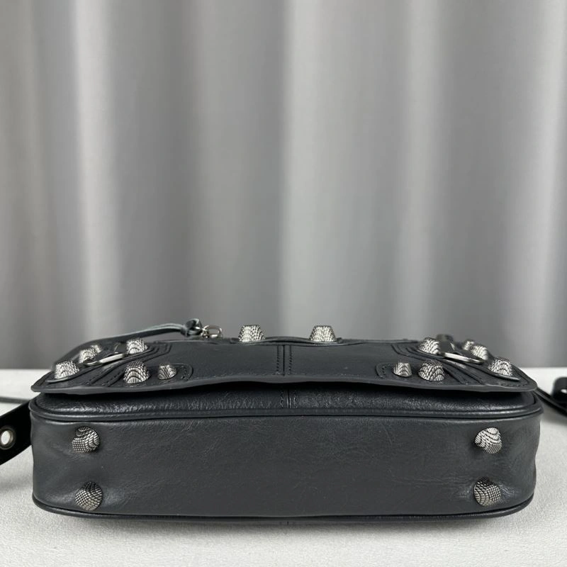 Balenciaga Gray Oil Wax Motorcycle Crossbody Bag with Pendant SoftTouch 70102