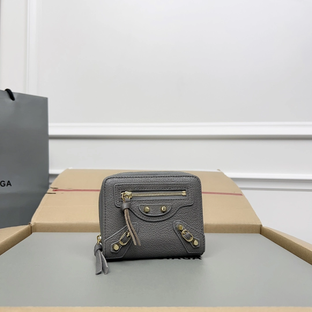 GoodFit Balenciaga Gray Retro Goat Leather Mini Bag with Compartments 60839