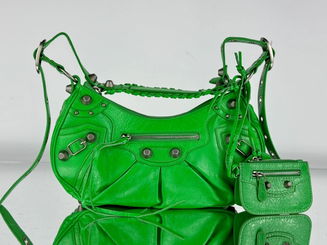 Sleek Balenciaga Green Oil Wax Le Cagole Half-Moon Dumpling Bag 61069