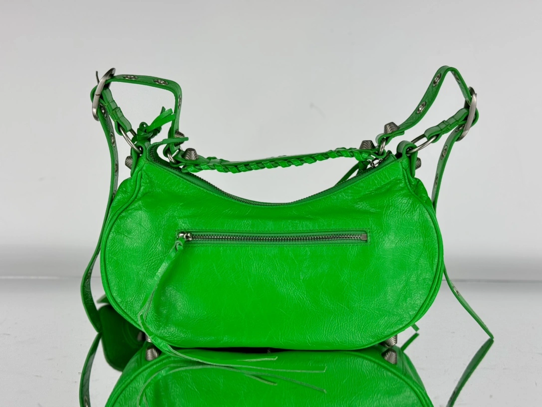 Sleek Balenciaga Green Oil Wax Le Cagole Half-Moon Dumpling Bag 61069
