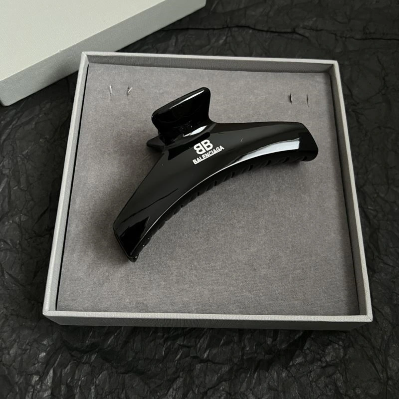 Balenciaga Hairpins Effortless 215578