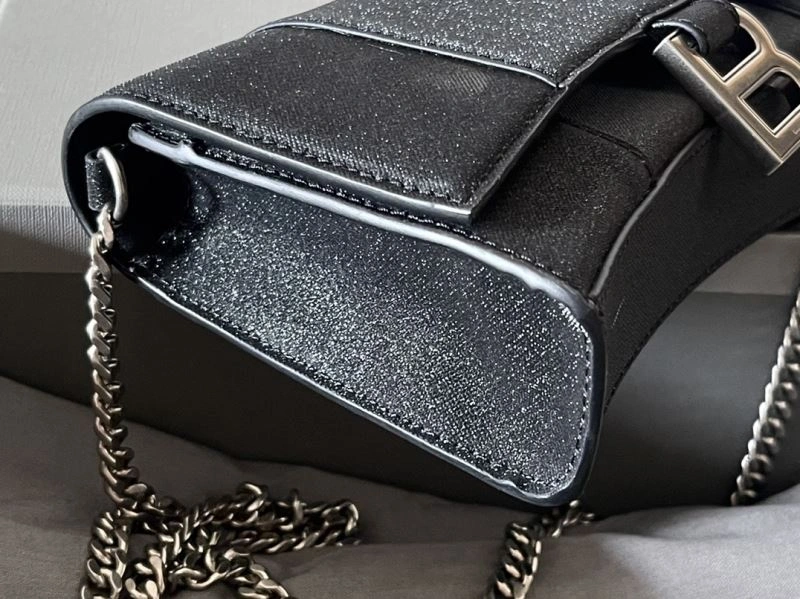 Sustainable Balenciaga Heavy-Duty Hourglass Chain Bag - Iconic Curved Design 78689