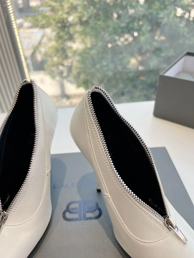 MultiPurpose Balenciaga Heeled Shoes 16805