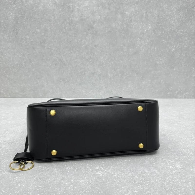 Sleek Balenciaga Hobo Bags 55807