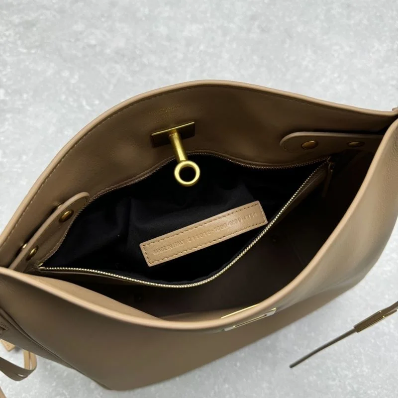 Sustainable Balenciaga Hobo Bags 55804