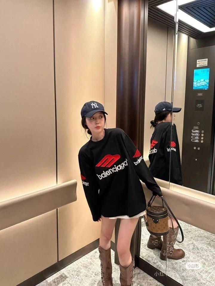FashionForward Balenciaga Hoodies 98237