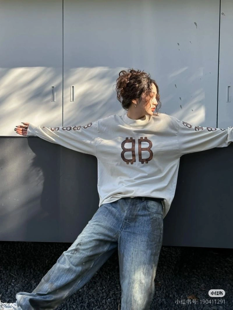 Balenciaga Hoodies WeatherProof 98233