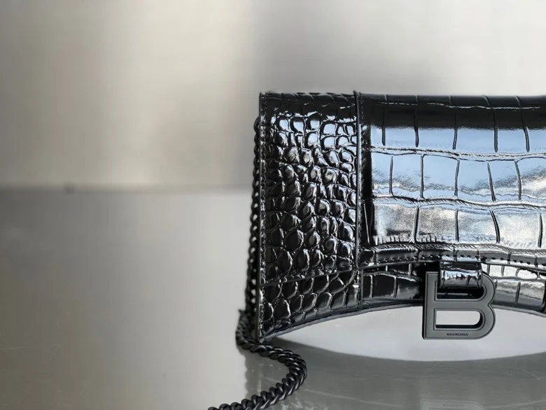Seasonal Balenciaga Hourglass Crocodile Black Buckle Chain Bag 38285