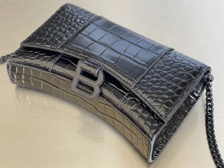 Seasonal Balenciaga Hourglass Crocodile Black Buckle Chain Bag 38285