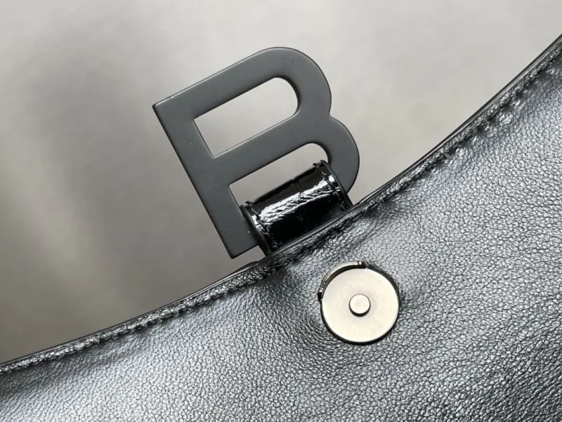 Seasonal Balenciaga Hourglass Crocodile Black Buckle Chain Bag 38285