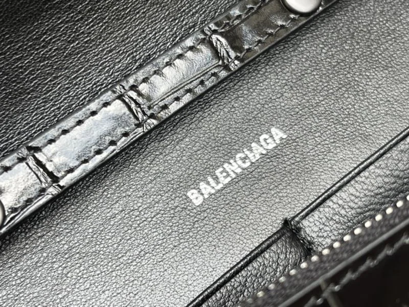 Seasonal Balenciaga Hourglass Crocodile Black Buckle Chain Bag 38285