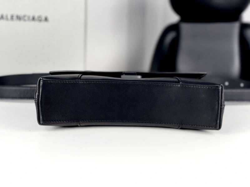 Balenciaga Hourglass Mini Black Buckle Bag with B-Pull Ring OnTrend 72635