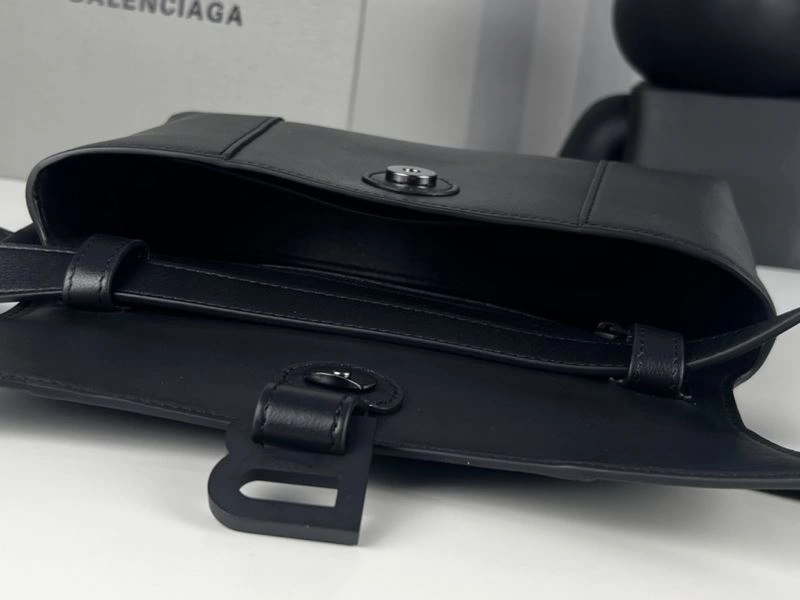 Balenciaga Hourglass Mini Black Buckle Bag with B-Pull Ring OnTrend 72635