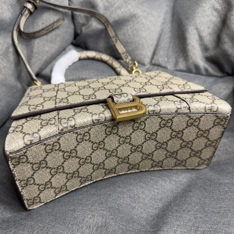 Balenciaga Hourglass Moon Bag - S Size Cowhide Elegance Resilient 70022